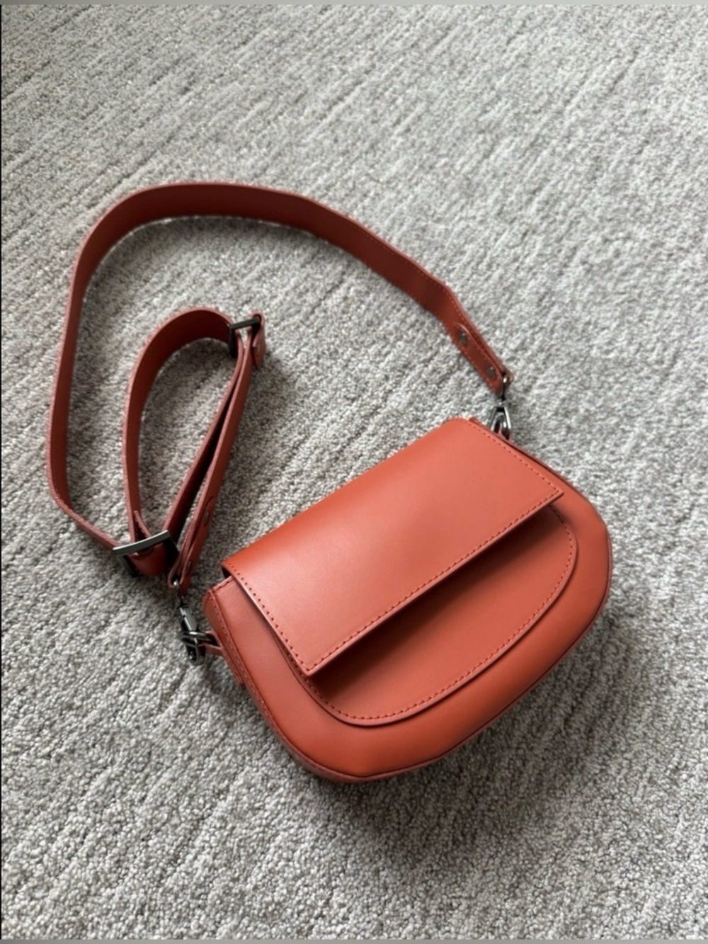 Summer Vacation Bag Classic Sleek Orange Leather Crossbody Small Minimal NWT